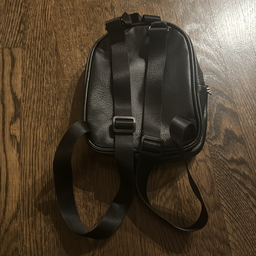 Adidas Backpack - Picture 3 of 3
